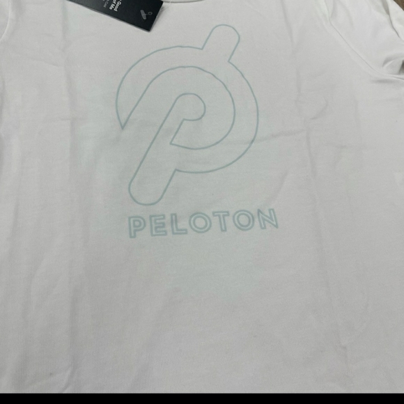 Beyond Yoga Peloton Small Set NWT - Picture 3 of 3